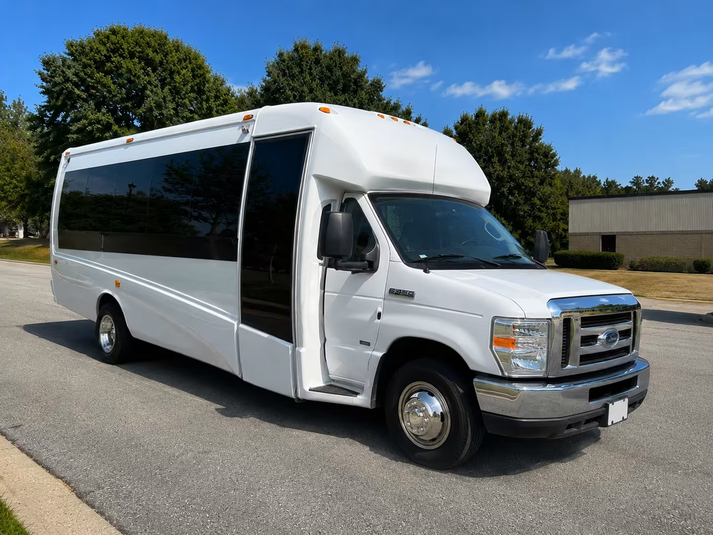 15 passenger minibus